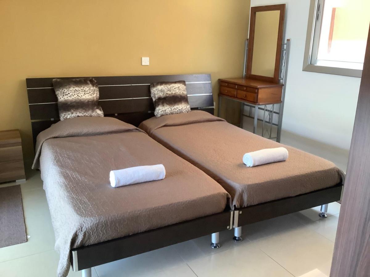 Andris Apartment 파라림니 외부 사진